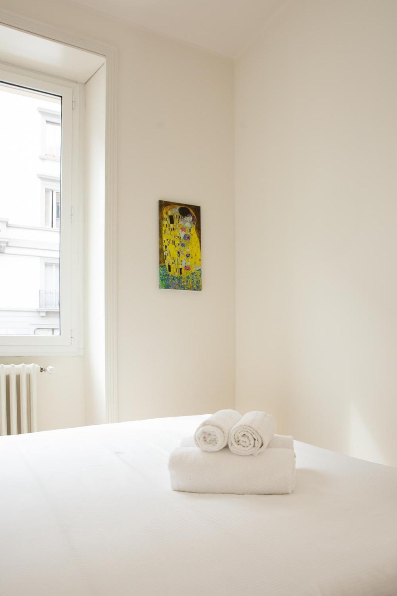 Klimt Central Station - Two Room Apartment มิลาน ภายนอก รูปภาพ