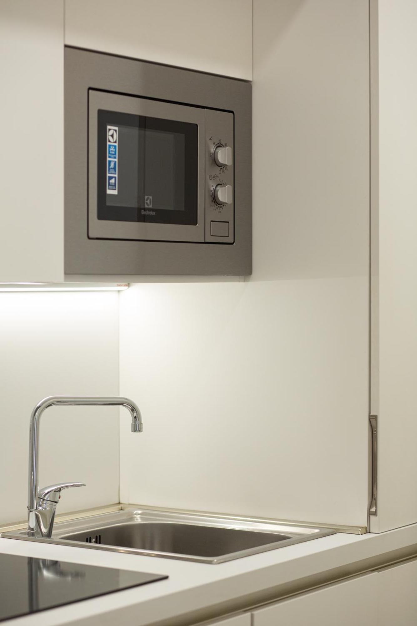 Klimt Central Station - Two Room Apartment มิลาน ภายนอก รูปภาพ
