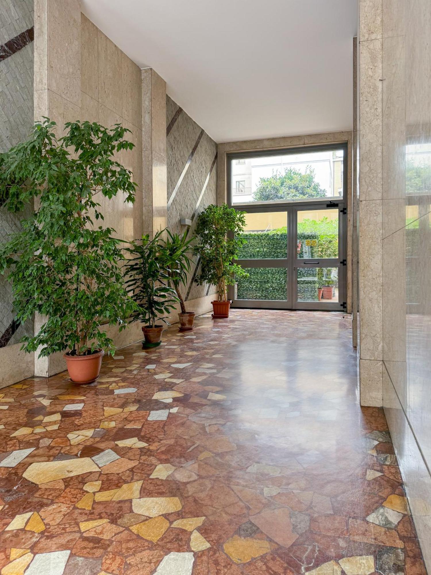 Klimt Central Station - Two Room Apartment มิลาน ภายนอก รูปภาพ