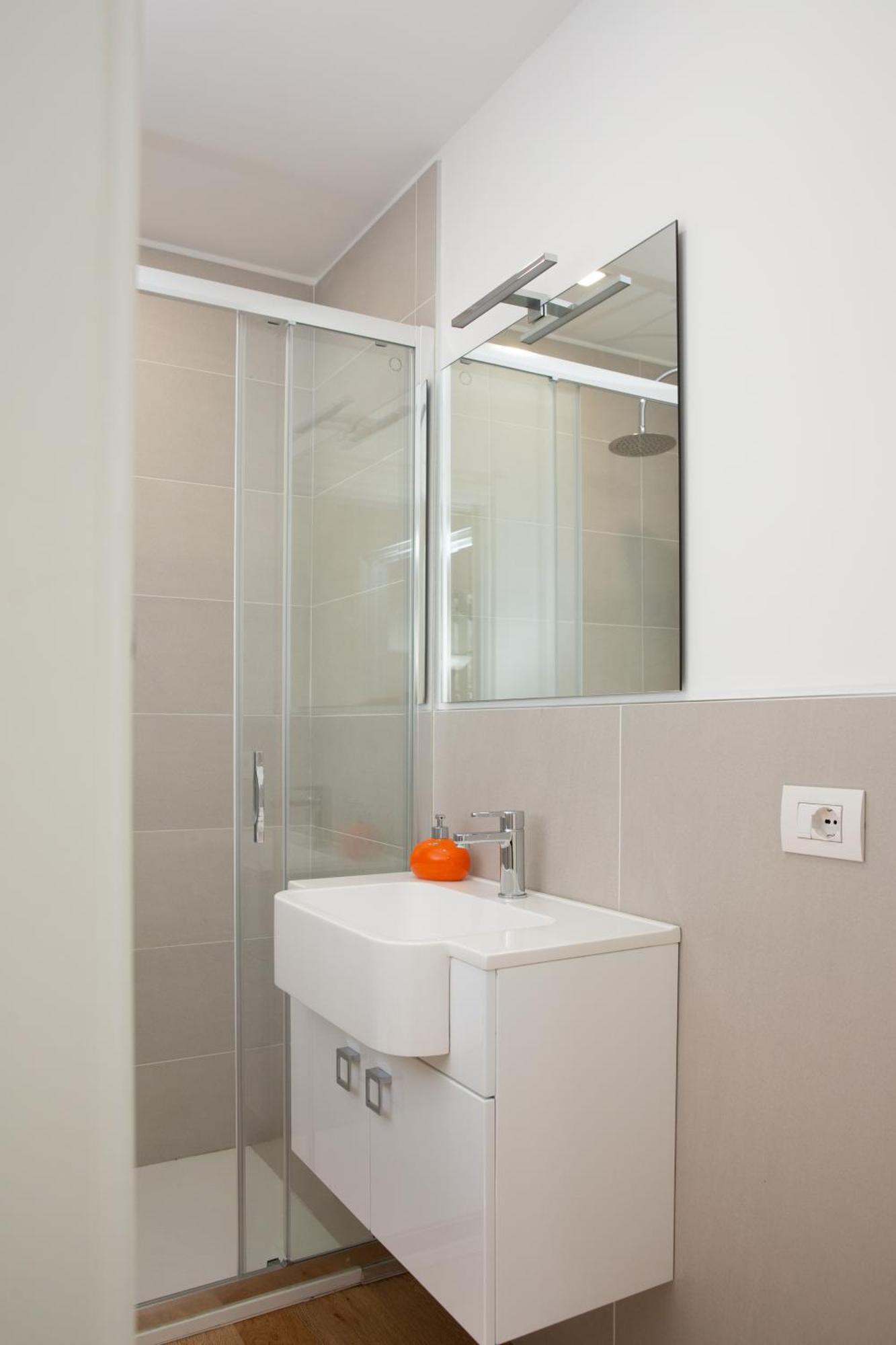 Klimt Central Station - Two Room Apartment มิลาน ภายนอก รูปภาพ